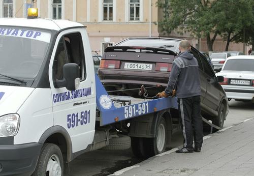 В столице станет дороже эвакуация неправильно припаркованных авто