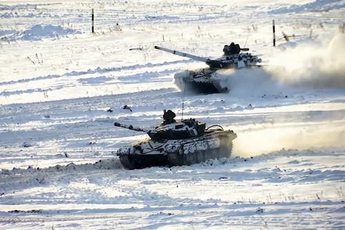 Танкисты ЦВО доказали, что умеют решительно действовать во встречном бою