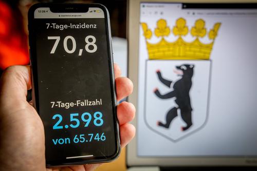 В Германии за сутки выявлено 10 790 новых случаев заражения коронавирусной инфекцией