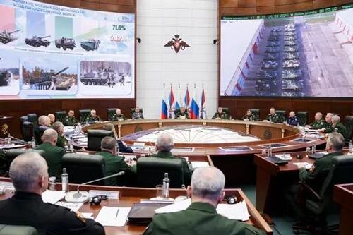 На параде Победы на Красной площади продемонстрируют 35 новых образцов военной техники
