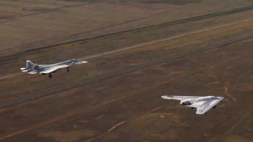 Су-57 получит беспилотного ведомого в лице БЛА С-70 «Охотник»