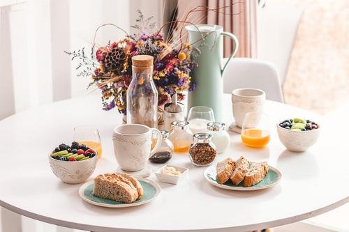 Диетолог Елена Соломатина перечислила блюда идеального завтрака