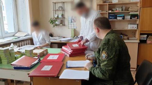 В Брянске задержана группа патологоанатомов, бравших деньги за ускоренную выдачу тел. Подозреваемым грозит срок