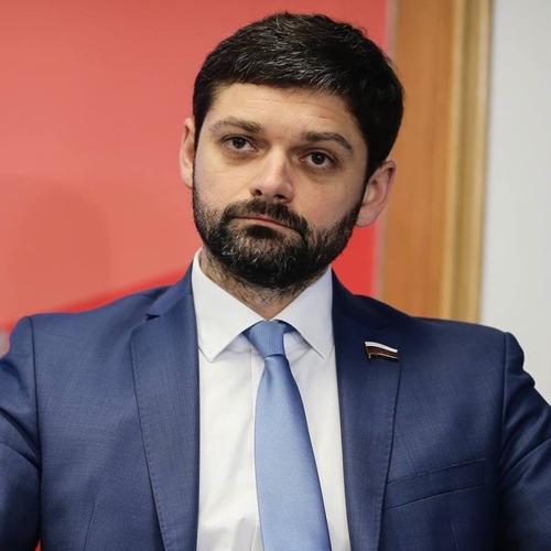 Депутат Госдумы Андрей Козенко заявил о готовности приехать в Донбасс и защищать ДНР и ЛНР