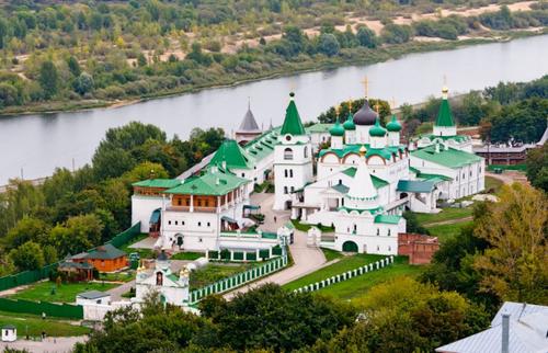 Современные российские реставраторы губят древние памятники архитектуры