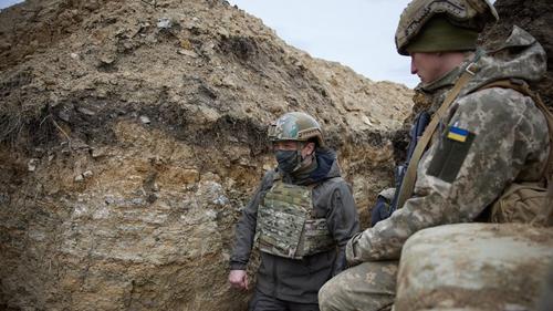 Чем Зеленский занимался всю ночь в окопах ВСУ на Донбассе?