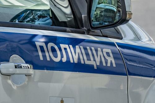 В результате ДТП на трассе в Сочи одна машина оказалась на крыше другой