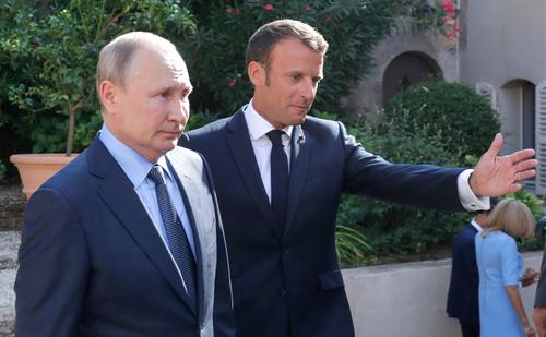 Макрон призвал Запад определить красные линии в отношениях с Россией