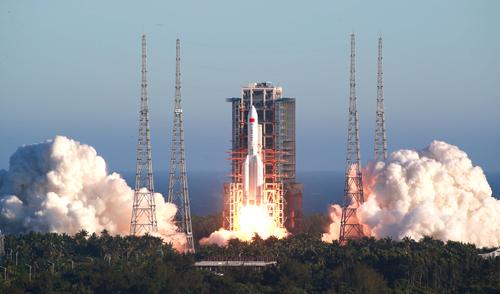 Обломки китайской космической ракеты могут упасть в любой точке Земли 8 -10 мая