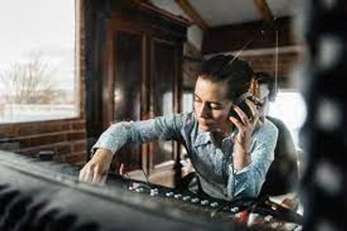 Неужели аудиопроцессор Auto-Tune разрушил музыкальную индустрию?