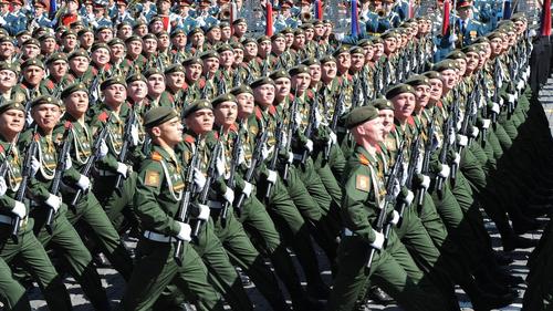 Нужна ли России многочисленная армия, чтобы противостоять угрозам с Запада