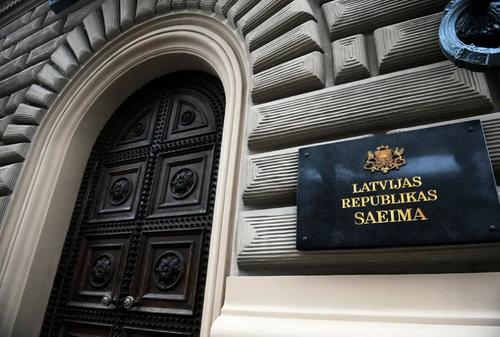 В Латвии произошли изменения в правительстве. МВД возглавил представитель ЛГБТ
