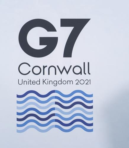 Страны G7 выступили за стабильные отношения с Россией, но призвали ее «прекратить дестабилизирующее поведение»