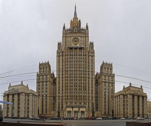 Работник МИД РФ украла из кассы почти 70 млн рублей и получила 5 лет колонии