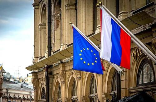 Инициативу Меркель о возобновлении взаимодействия с Россией не поддержали в ЕС