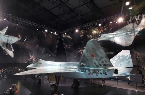За 40 лет - со времен первого полета Ту-160 - создана вторая новая авиационная платформа