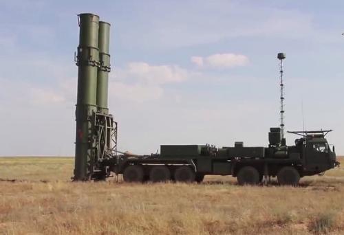 Боевые стрельбы С-500 произвели по скоростной баллистической цели