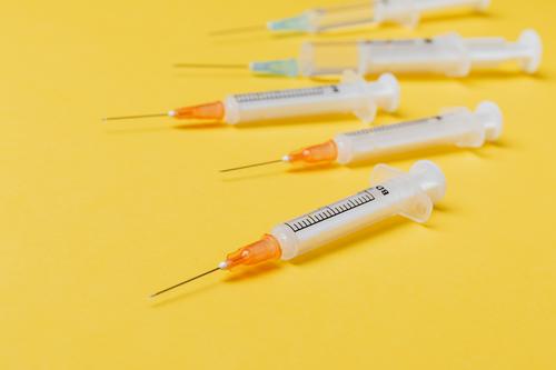 В Сельцовской городской больнице под Брянском сотрудники больницы уничтожали вакцину от коронавируса
