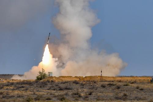 Российские системы «Бук-М2Э» на вооружении Сирии уничтожили ракеты, запущенные израильскими F-16