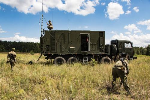 Подразделения РЭБ 15-ой армии ВКС РФ отработали свои специфические задачи в полевых условиях