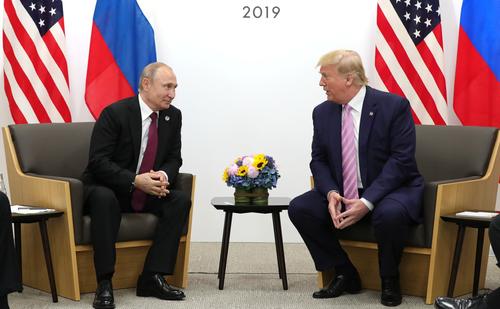 Фото Переводчицы На Переговорах Путина И Трампа