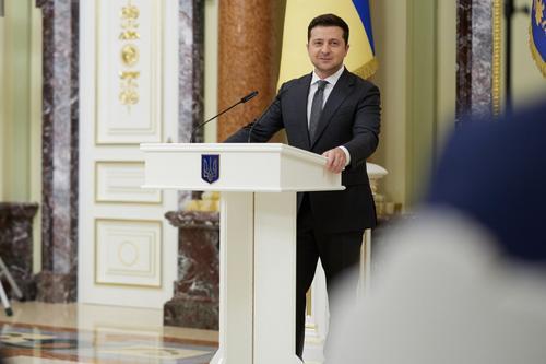 Украинский депутат Олег Волошин заявил, что в США Владимира Зеленского называют проблемой
