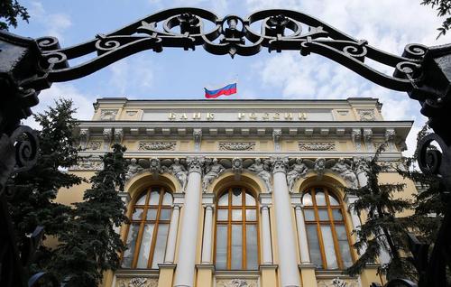 Центробанку невыгодна сильная национальная валюта