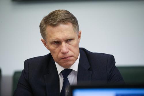 Мурашко предложил медикам-пенсионерам вернуться на работу