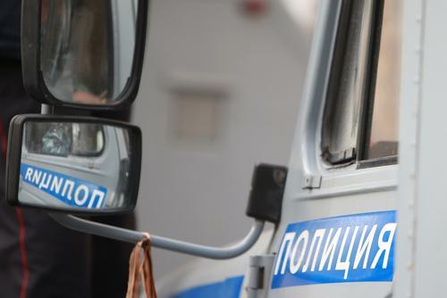 В Тюмени задержали вооружённого ножом пенсионера, который преследовал двух школьников