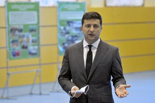Экс-депутат Рады Черновол: если Зеленский начнет реализацию «формулы Штайнмайера» по Донбассу, на Украине «поднимется Майдан»