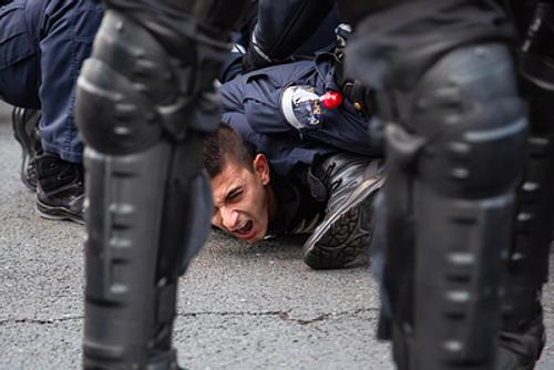 Как в мире протестуют из-за антиковидных мер