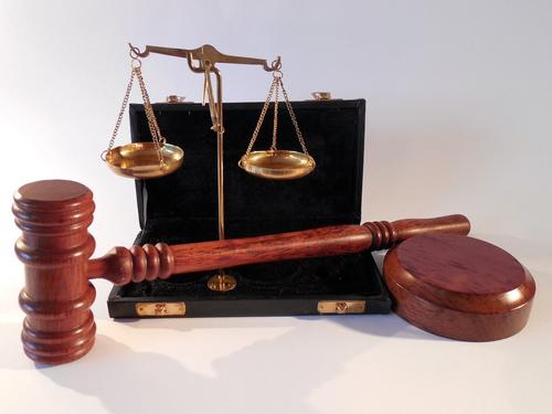 Суд в Смоленске признал незаконным отстранение от работы из-за отказа вакцинироваться