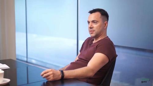 Арестович раскрыл, что Украина создаёт оперативно-тактические ракеты, и Киев направит их на Москву