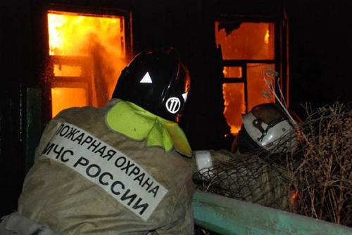 Женщина с ребенком погибли при пожаре в доме в подмосковной Истре