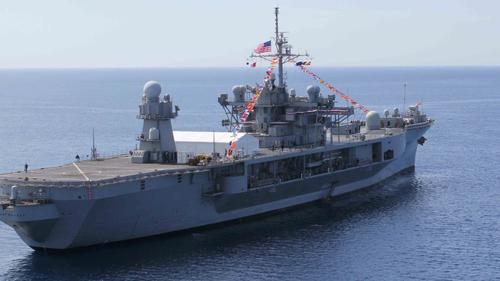 Корабль управления 6-го флота ВМС США вошёл в Чёрное море