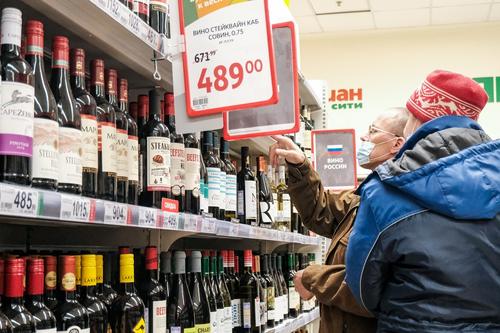 Оперштаб  Свердловской области готов рассмотреть возможность продажи алкоголя по QR-кодам 