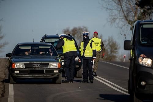 Дипломат Лукьянцев сообщил о праве мигрантов на польско-белорусской границе обратиться в суд