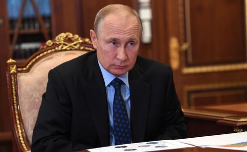 Путин перечислил политические, экономические и военные причины миграционного кризиса в Европе