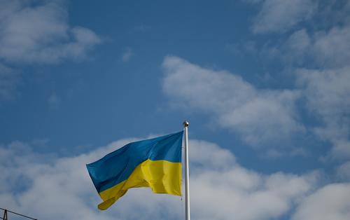 Политолог Михаил Литвинов: «У власти на Украине сидят больные люди, которым не нужно мешать добивать свою же страну»