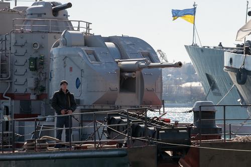 Виктор Литовкин: «Если кто-то рискнет нанести урон Крымскому мосту — на дне Черного моря достаточно места» для украинского катера