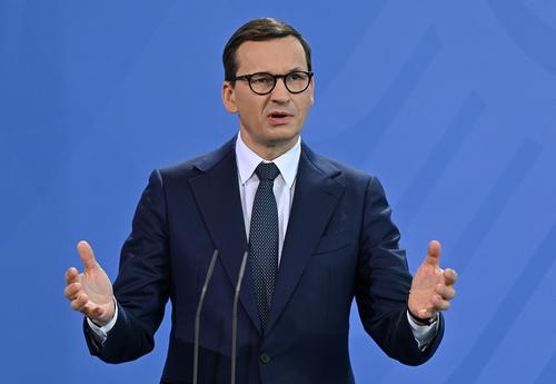 Премьер-министр Польши обвинил Александра Лукашенко в том, что он «злоупотребил» разговором с Меркель