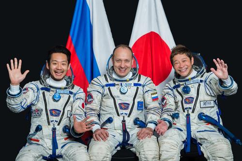 Космический турист из Японии Маэдзава хочет привезти с МКС воздух по просьбе ребенка 