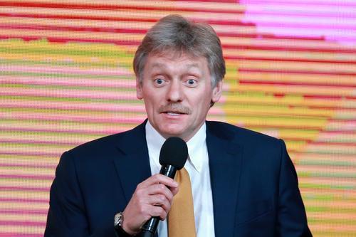 Песков назвал прививку от COVID-19 добром «на фоне надвигающейся войны»