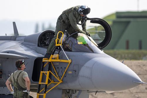 Военный эксперт Владимир Орлов: авиация НАТО вряд ли атакует Крым, которому альянс присвоил секретный статус A2AD