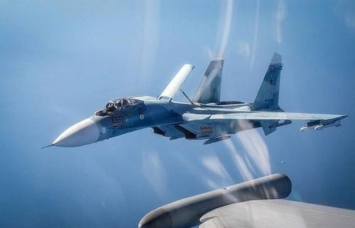 Военспец Леонков: Россия может устроить блокаду британским самолетам, доставляющим оружие на Украину
