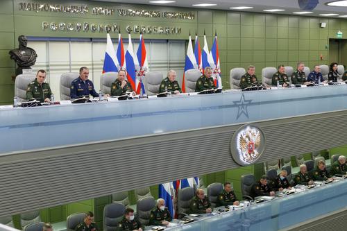 Шойгу: Вооружённые силы РФ в прошлом году получили свыше пяти тысяч новых и модернизированных единиц вооружений 