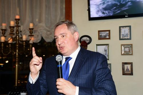 Рогозин назвал «опасным прецедентом для сотрудничества на МКС» отказ США выдать визу российскому космонавту Чубу