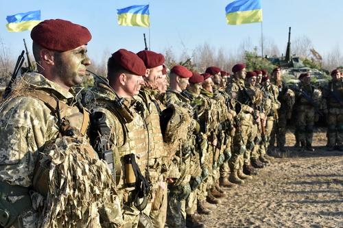 Политолог Миронов: «Скорее всего, начало боевых действий Украины против ДНР и ЛНР будет концом украинской государственности»