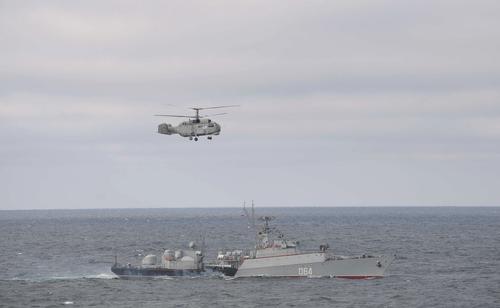 Sohu: благодаря учениям в зонах ответственности всех флотов России Москва «подавит военную угрозу, исходящую от Запада»  