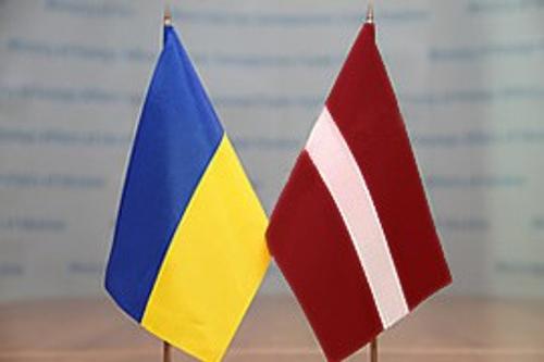 Министр иностранных дел Латвии заявил о готовности эвакуировать дипломатов из Киева